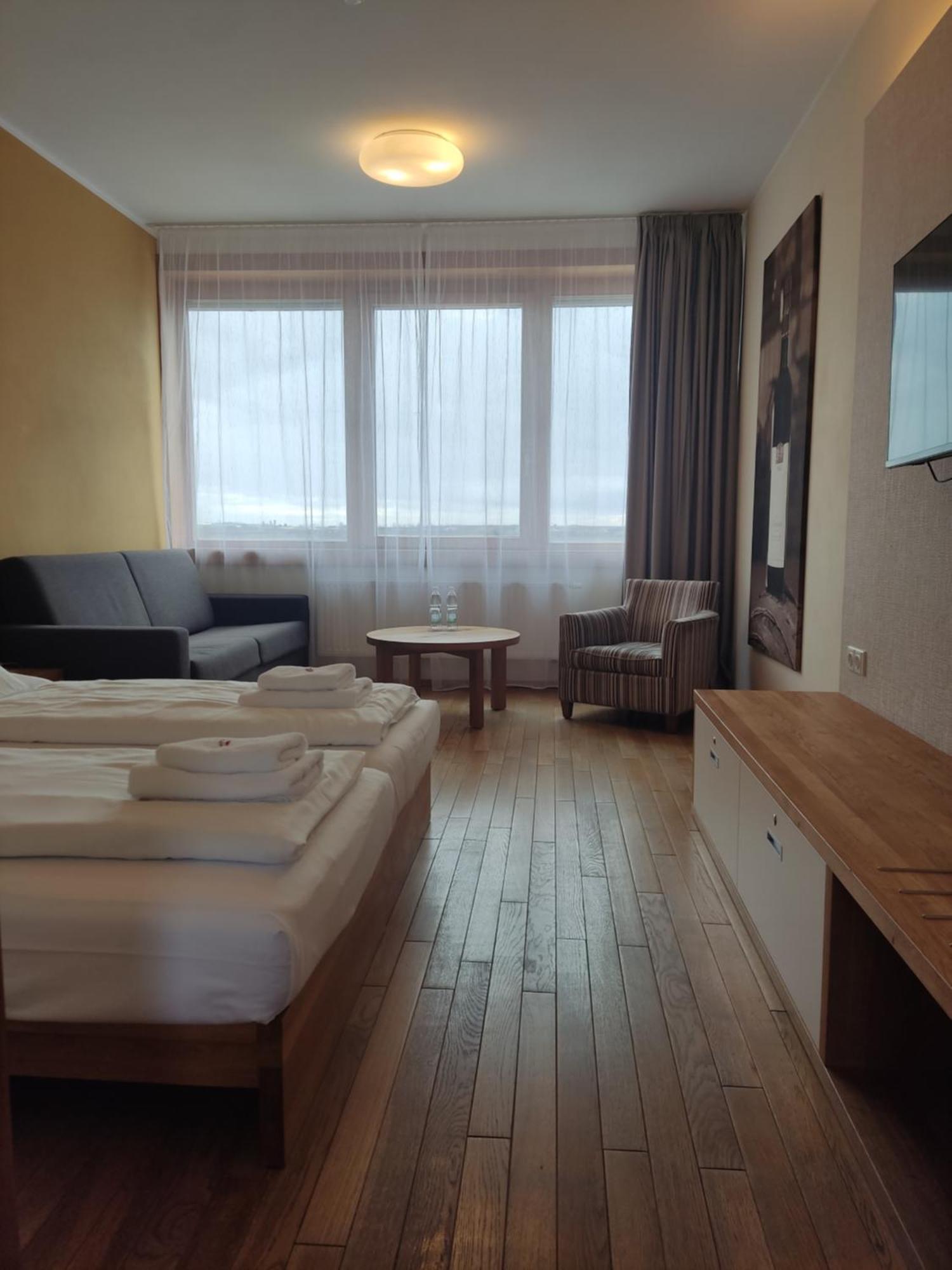 Hotel Madl Velke Bilovice Ngoại thất bức ảnh